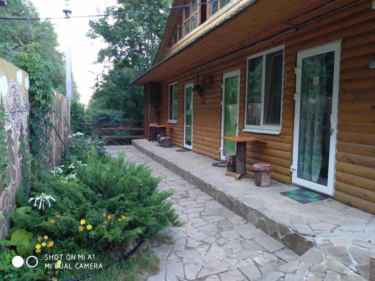 Гостевой Дом "Дача Салтов" Staryy Saltiv Экстерьер фото